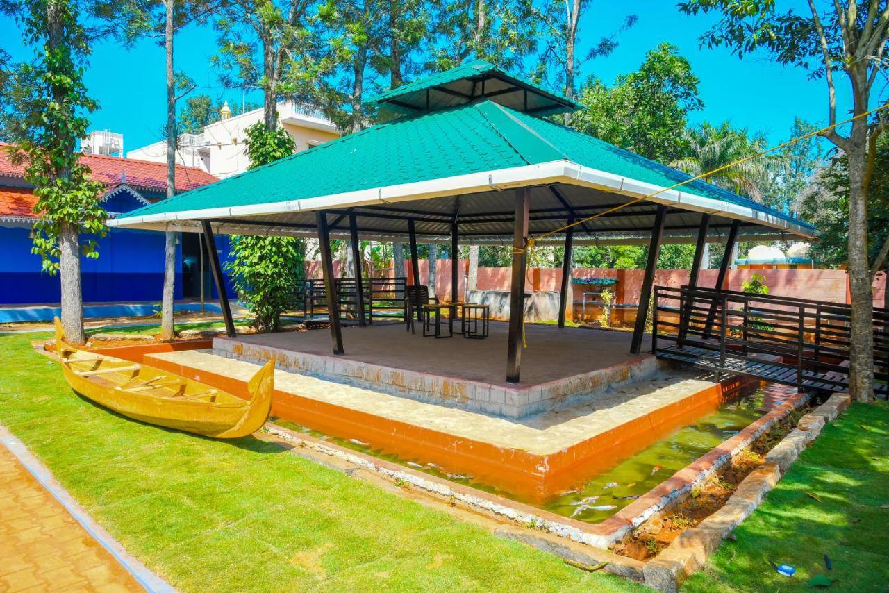Fundera Aqua Stay Yelagiri Exterior photo
